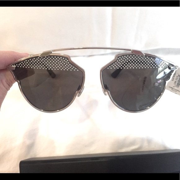 Christian Dior Studded π - Picture 4 of 15